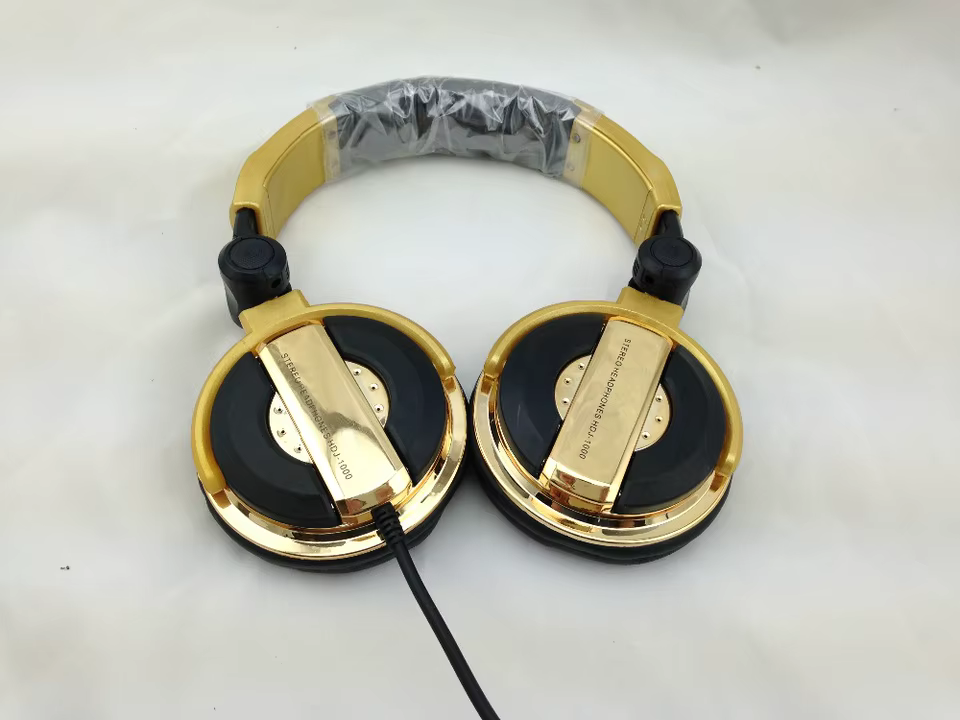 Fone DJ Isolamento Ruído Gold