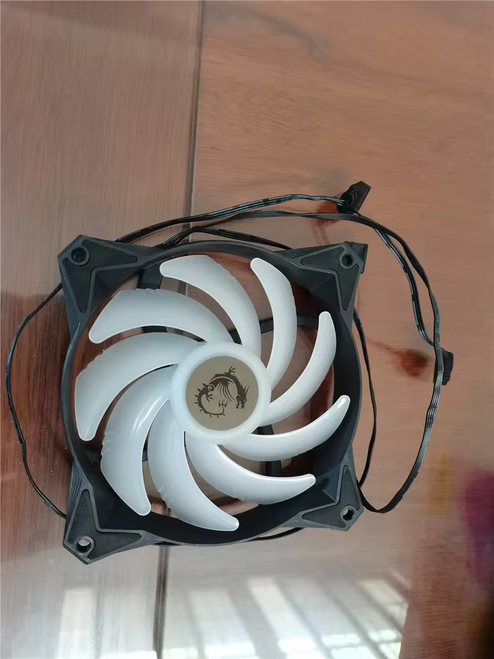 Ventilador RGB PWM 1500-2500 RPM