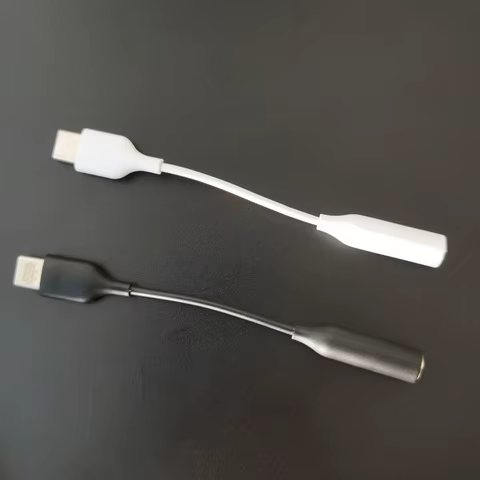 Adaptador USB-C para 3.5mm com Controle de Volume