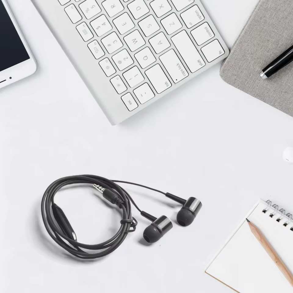 Fone de Ouvido Intra-auricular com Microfone