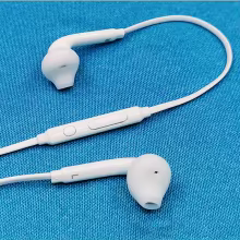 Fones de Ouvido Eg920 com Microfone Thumbnail 2