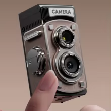 Mini Câmera Digital HD Retro Thumbnail 2