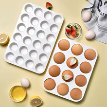 Molde de Silicone para Cupcakes e Bolos - 24 Cavidades Thumbnail 5