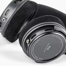 HarmonicDyne Black Hole Headphones Thumbnail 4