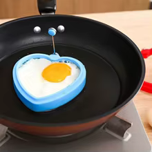 Molde de Silicone Criativo para Ovos e Bolos Thumbnail 3