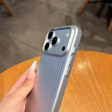 Capa iPhone Pro Max PC Rígido Thumbnail 4