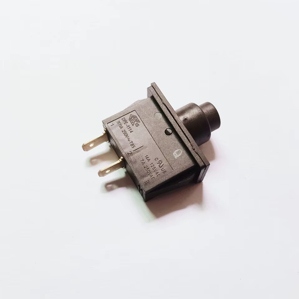 Interruptor Automático DPE-1114 7A