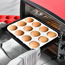 Molde de Silicone para Cupcakes e Bolos - 24 Cavidades Thumbnail 3