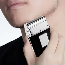 Barbeador Elétrico Compacto Recarregável Thumbnail 1
