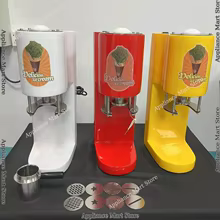 Máquina de Sorvete Elétrica com Moldes Thumbnail 2